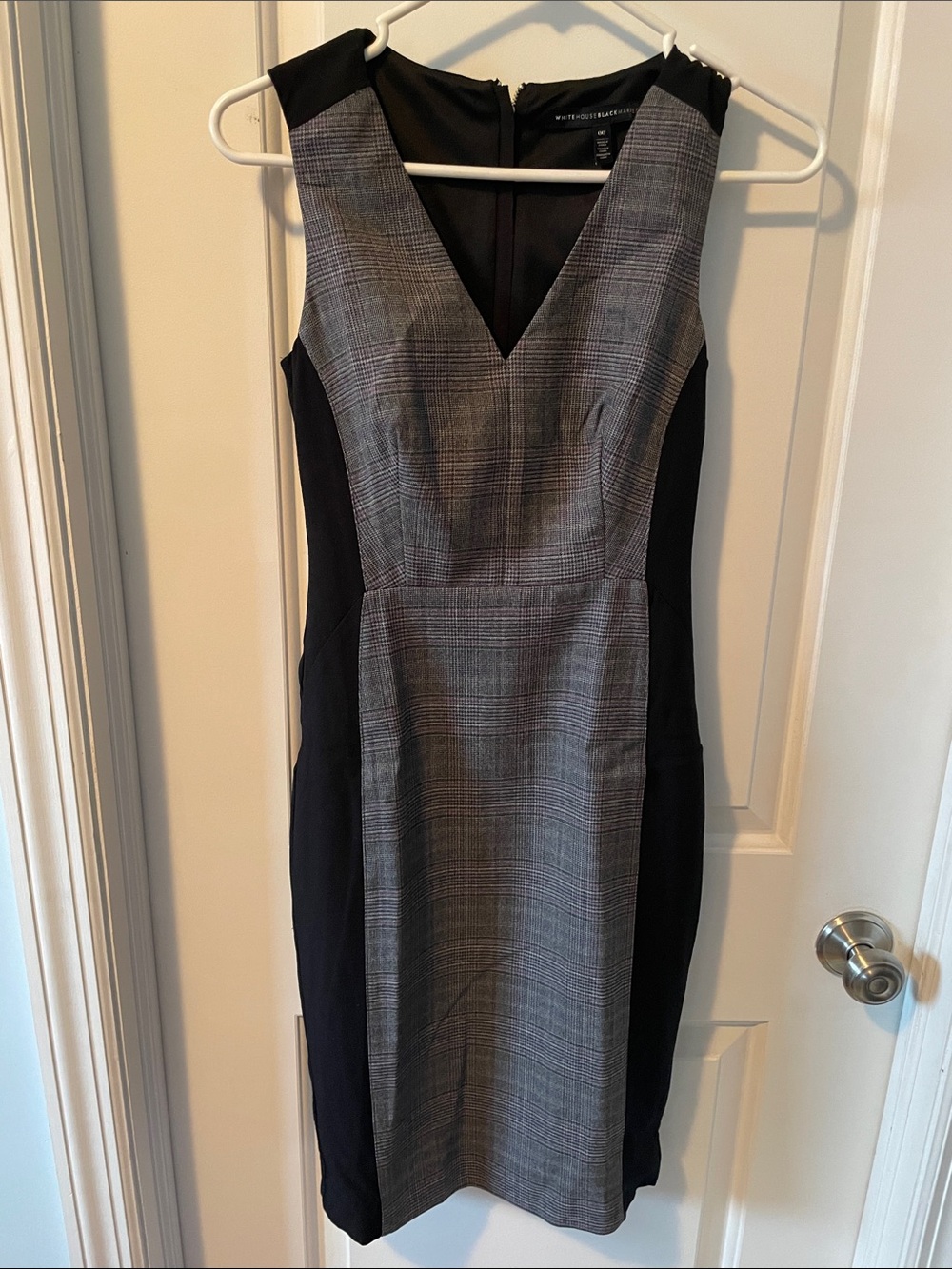White House Black Market Black & Gray Plaid V-Neck Sheath Dress